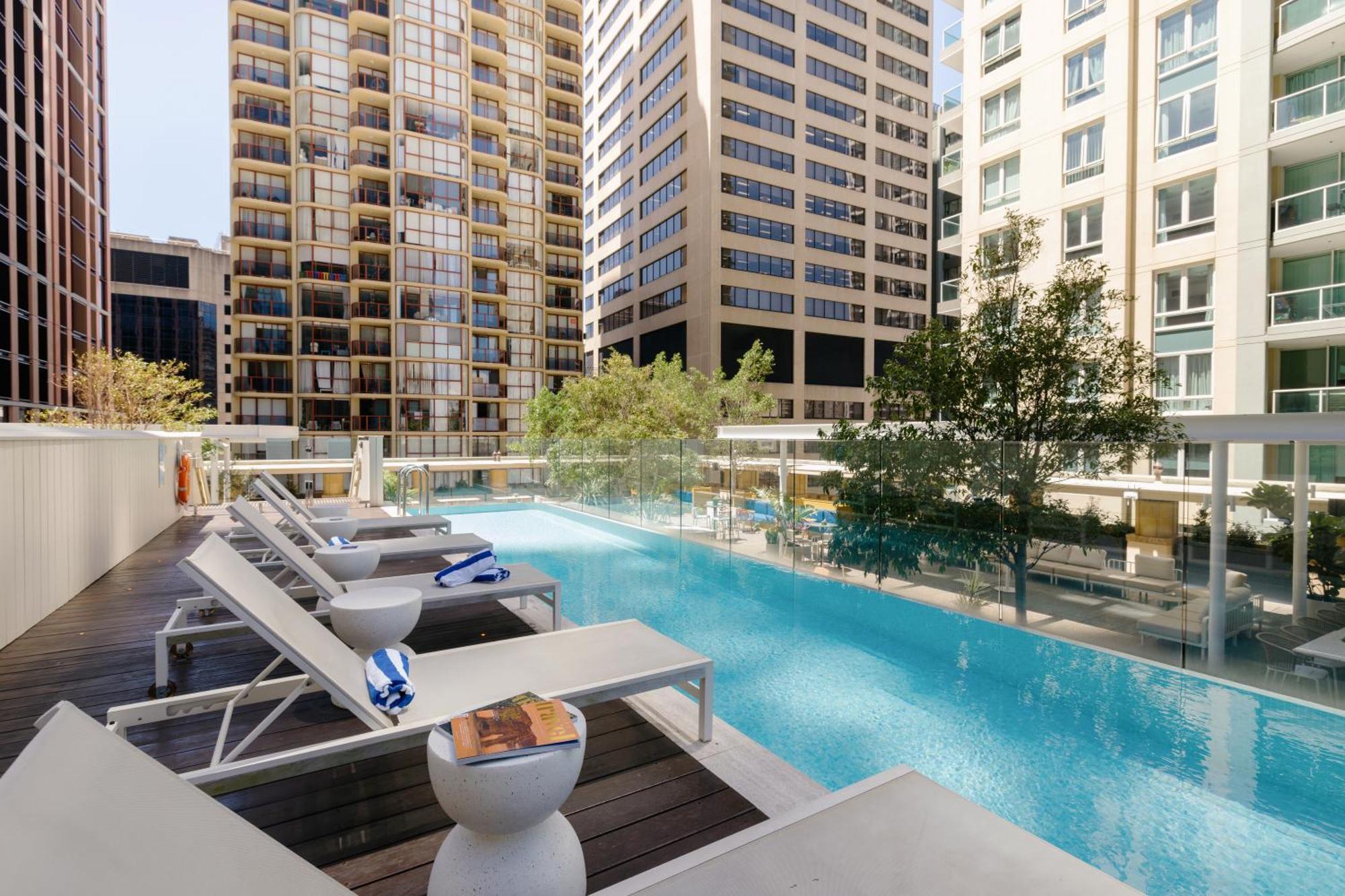 מלון Kimpton Margot Sydney By Ihg מראה חיצוני תמונה The pool at the hotel